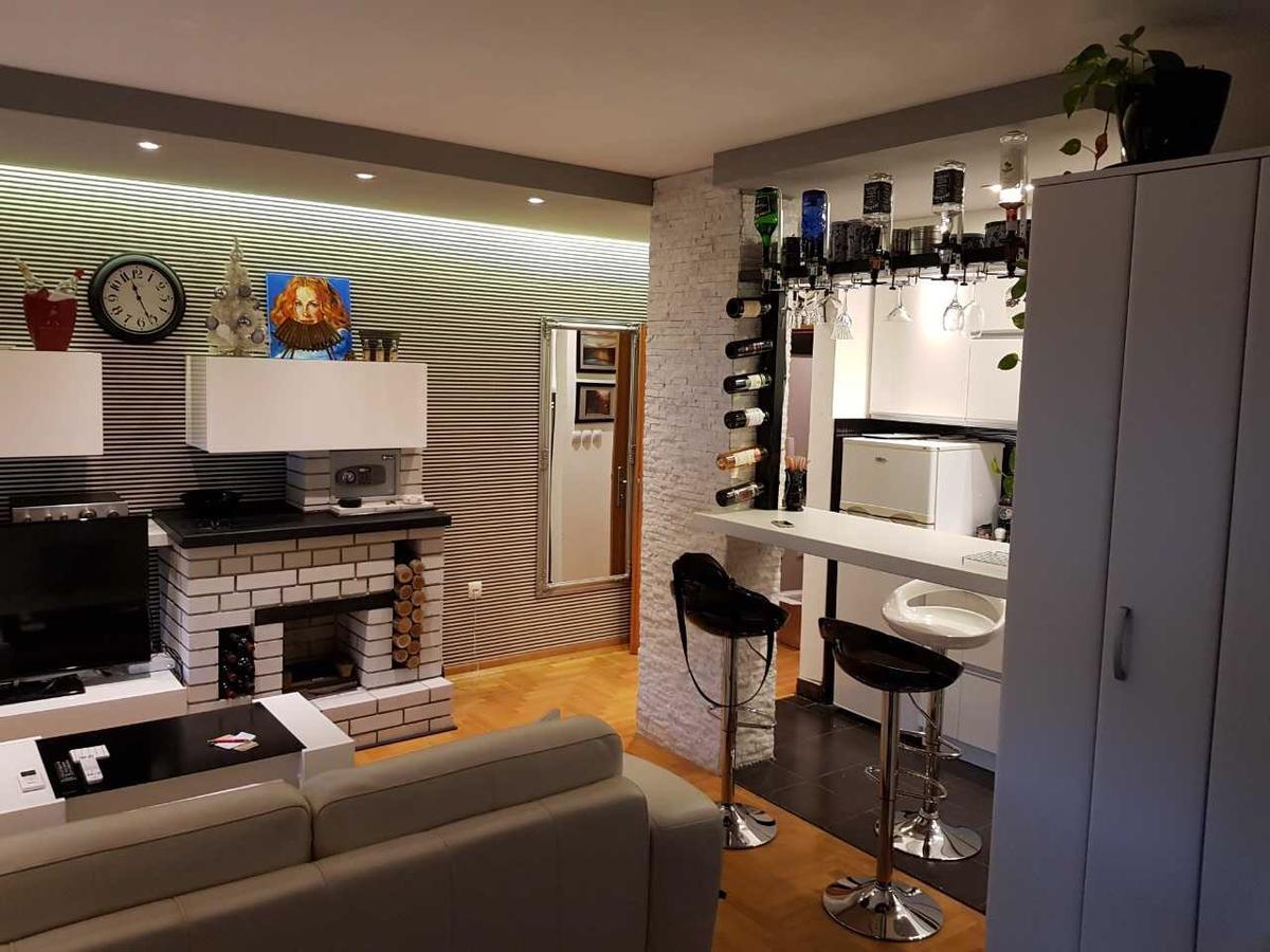 סומבור Apartman U Srcu Grada מראה חיצוני תמונה
