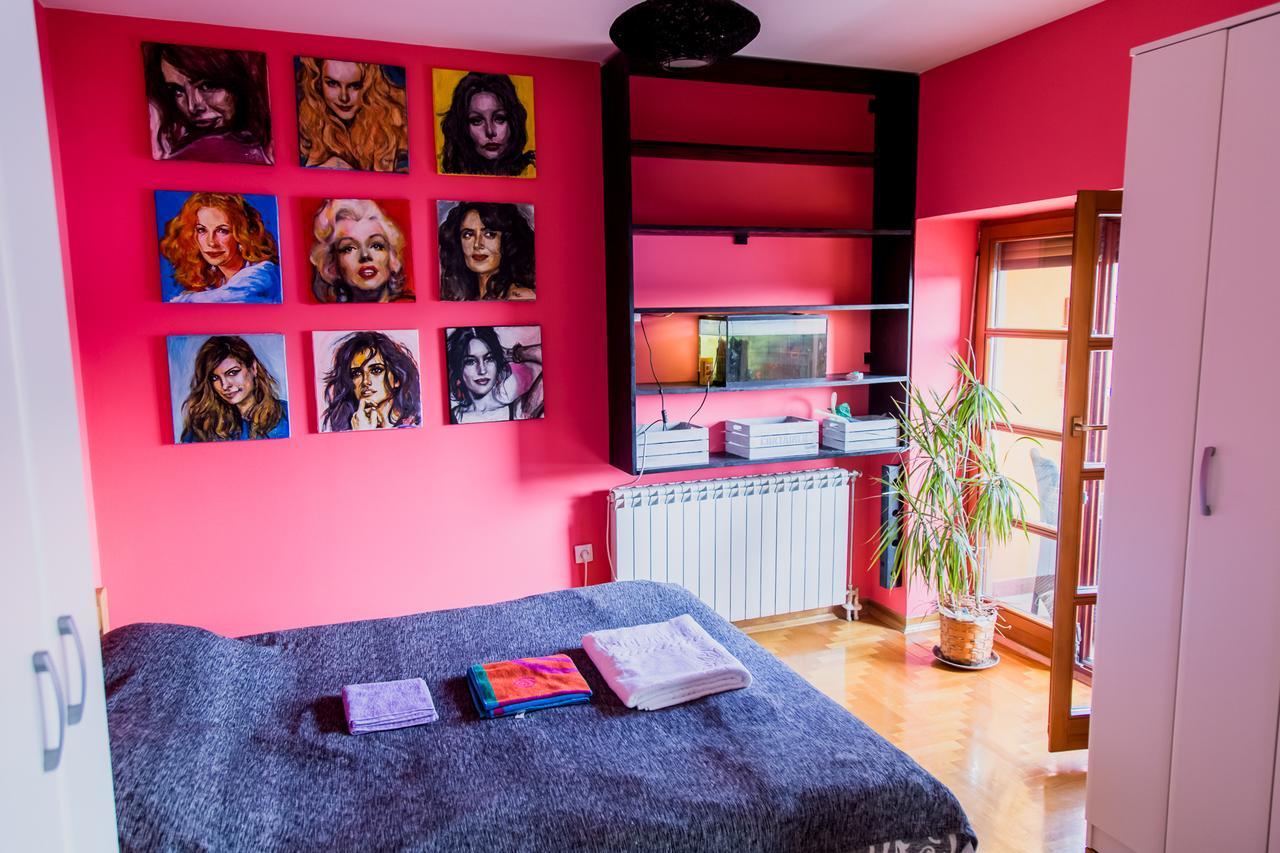 סומבור Apartman U Srcu Grada מראה חיצוני תמונה