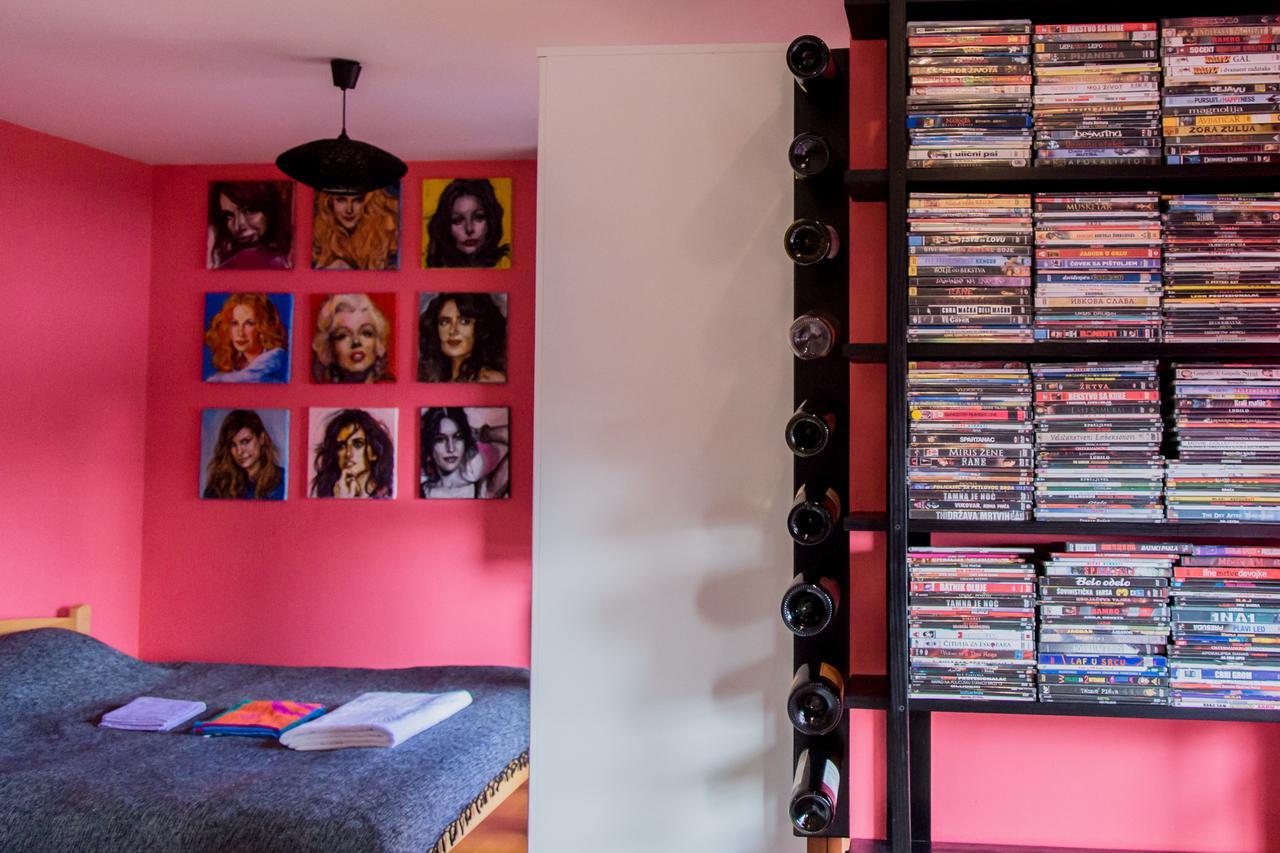 סומבור Apartman U Srcu Grada מראה חיצוני תמונה